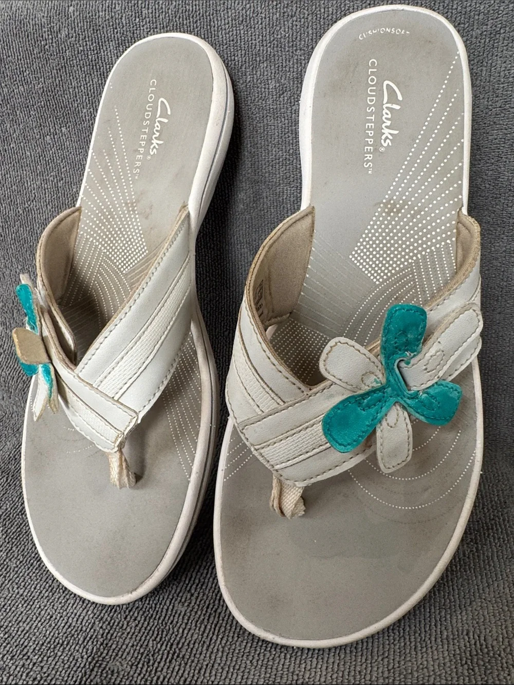 Clarks Women’s Brinkley Flora Cloud-steppers Flip-Flop Sandals Size9